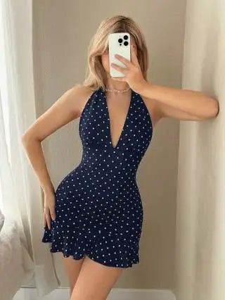 A Women's Fashionable Dress Suitable for Both European and American Sexy Back and Neck Hanging Casual Commuting Parties