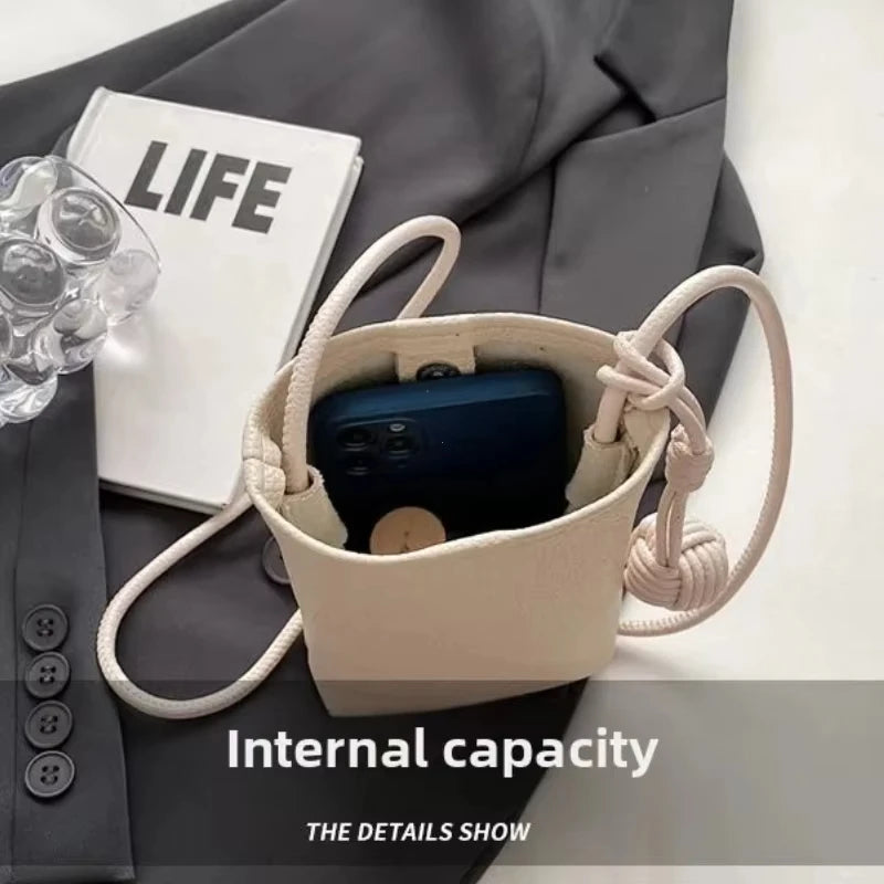 Women Leather Small Crossbody Bag Designer Cell Phone Bag Lightweight Fashion Shoulder Bag Ladies Travel Purse