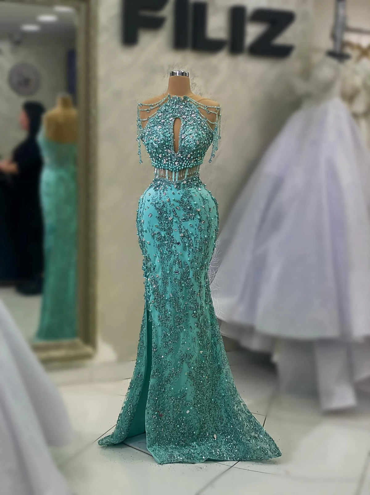 Elegant Scoop Beaded Mermaid Evening Dresses Green Pearls Tassel Prom Party Dress Sleevelss Crystal Robes de soiree Customized