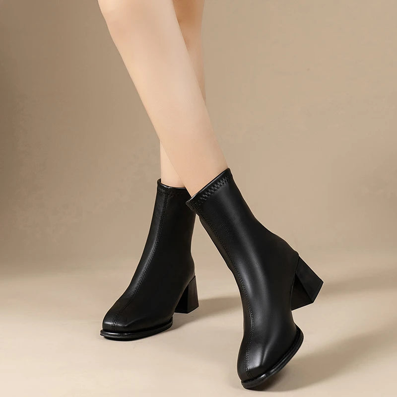 High-quality square-toe platform short boots for ladies, 2025 new fashion trend Wide heel, back zipper, large size women's boots