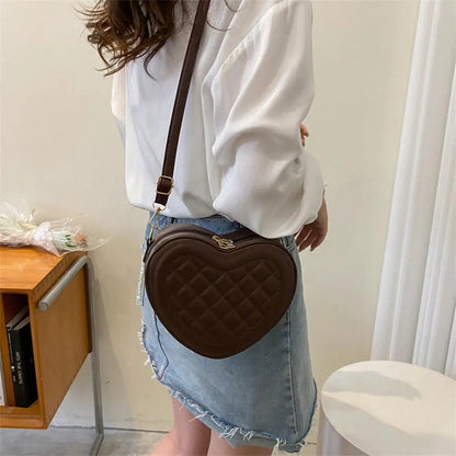 Luxury Love Shaped Shoulder Bag Small Handbags Designer Crossbody Bags Women Sling Purse Red Peach Heart Phone Bag Shoulder Bag