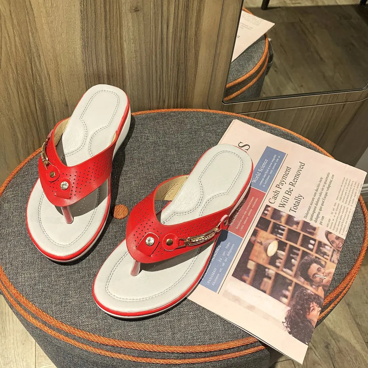 Sandals for Women Flip Flops Metal Button Slides Slipper Beach Dance Non-slip Casual Wedge Shoes Female Summer Slippers Sandals