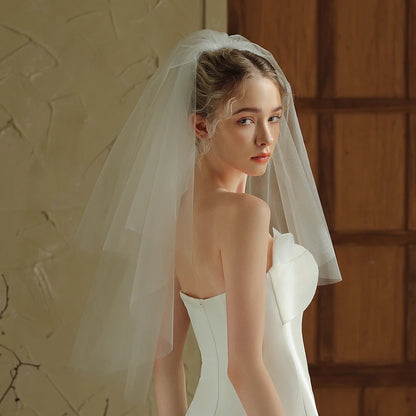 V378 Short White Two layer Soft Tulle Wedding Veil for Bridal Handmade Bride to Be Headdress Veil with Hair Comb