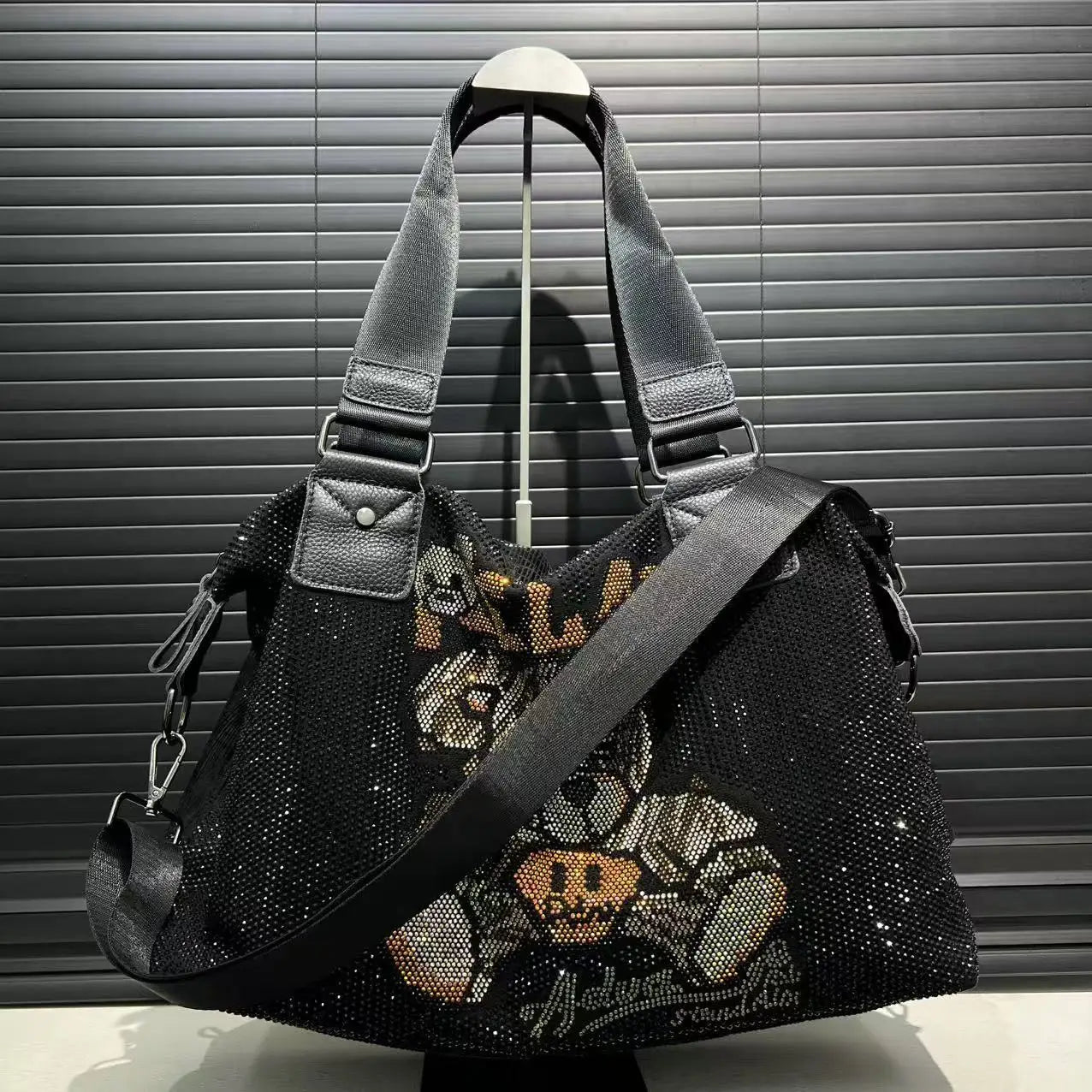 Ladies' fashionable diamond jewelry cute teddy bear handbag, large capacity, personalized, elegant, shiny shoulder bag