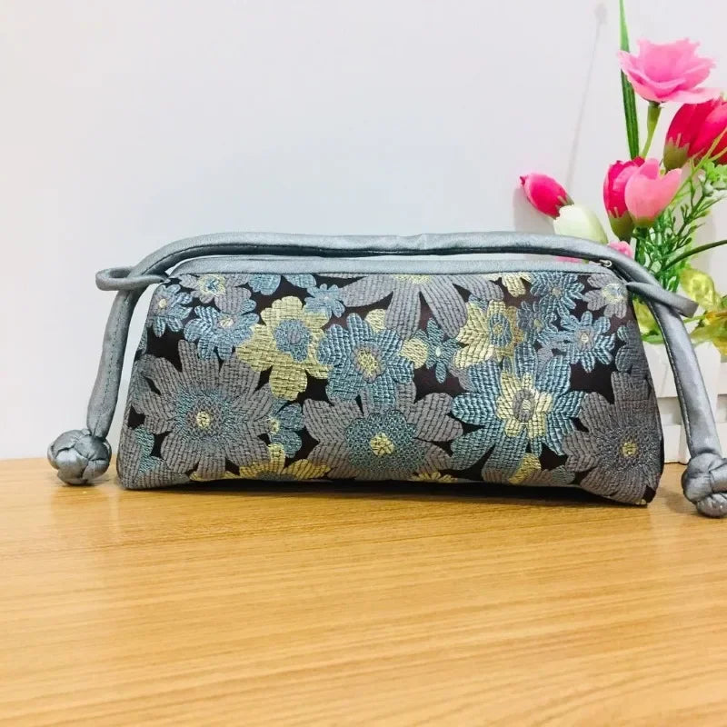 Fashion Luxury Chinese Style Silk Bag Women Handbag Japanese Hand Embroidery Totes Cheongsam Female Cosplay Bags Clutch Purses