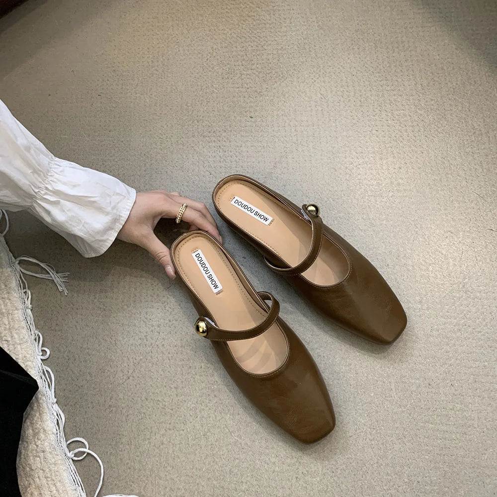 Soft Leather 2025 Ins Silver Buckle Strap Casual Shoes Fashion Flats Elegant Glitter Metallic Mules Shoes Cover Toe Slippers