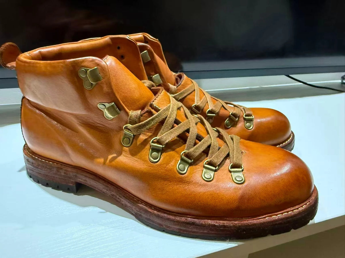 Handmade Retro Washed Horsehide Outdoor Boots for Men with Genuine Leather Soles Goodyear-welted Men's Workwear Boots
