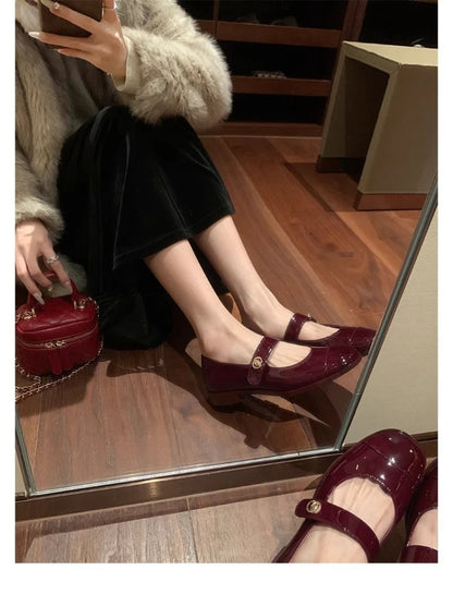 Women Two Tone Mary Jane Shoes 2026 New Patent Leather Buckle Strap Low Heel Casual Shoes For Office And Daily Wear Elegant