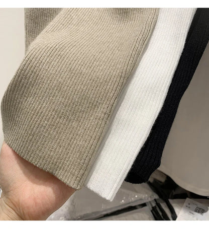 2026 Women Summer Style Sleeveless Vest Solid Color Slim Fit V Neck Knitted Top Fashionable Versatile Base Layer Knit Tank Tops