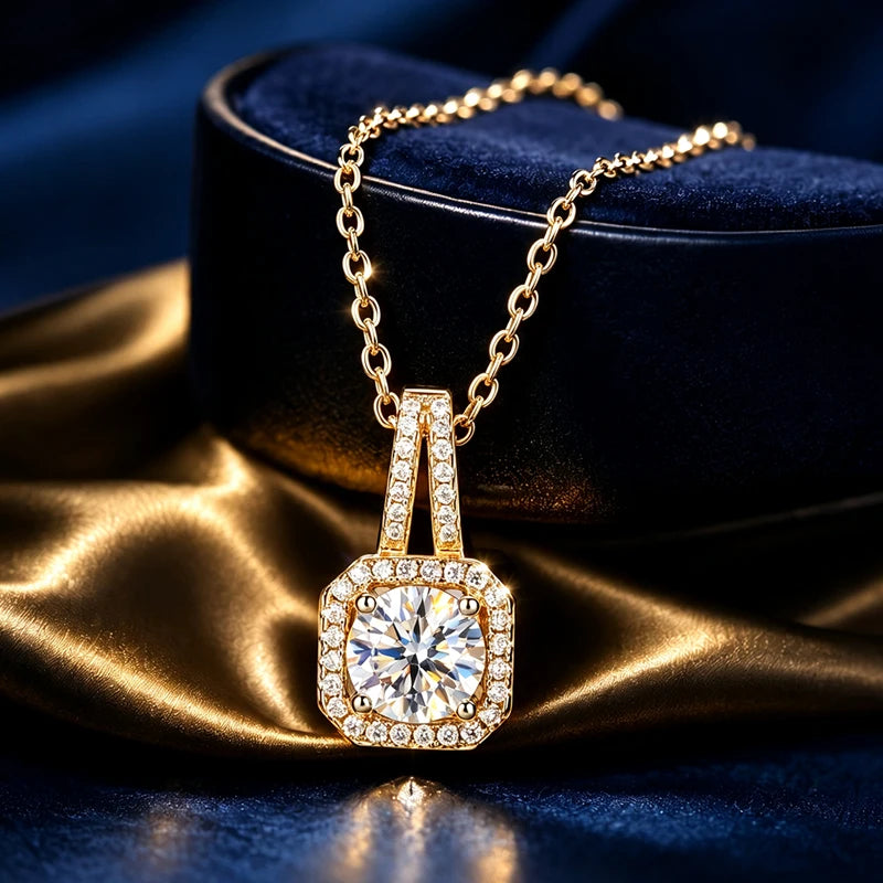 Women's Moissanite Pendant Necklace D Color VVS1 Halo Design S925 Silver Jewelry with GRA Certificate Wedding Birthday Gift