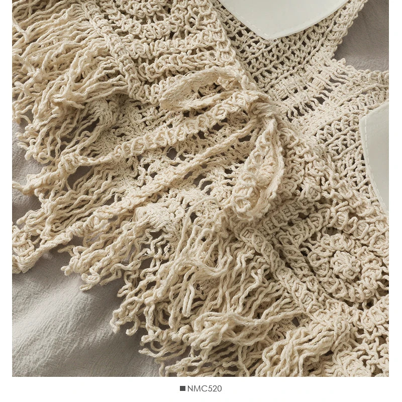 2026 Crop Tops Retro Wild Hollow Perspective Tassel Sexy Spaghetti Strap Tanke Top Women Built In Bra New Back Lace Halter Neck