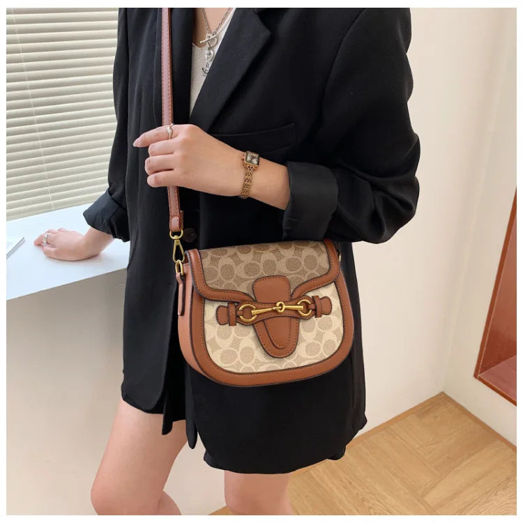 Women Retro Print Saddle Crossbody Bag Luxury Horse Bit Buckle Small Shoulder Bag Fashion PU Leather Ladies Daily Handbag