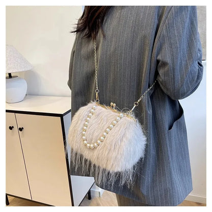 Beading Chain Women's Evening Plush Handbags Faux Fur Tassel Ladies Shoulder Bag Elegant Female Crossbody Bags Party Furry Purse