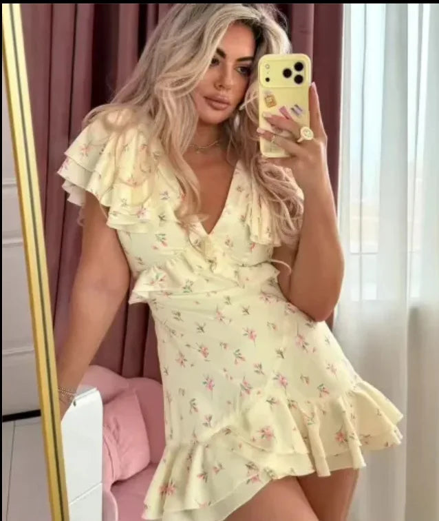 2026 Spring Women's Summer New Ruffled Floral Short Skirt V-neck Pleated Dress Shorts