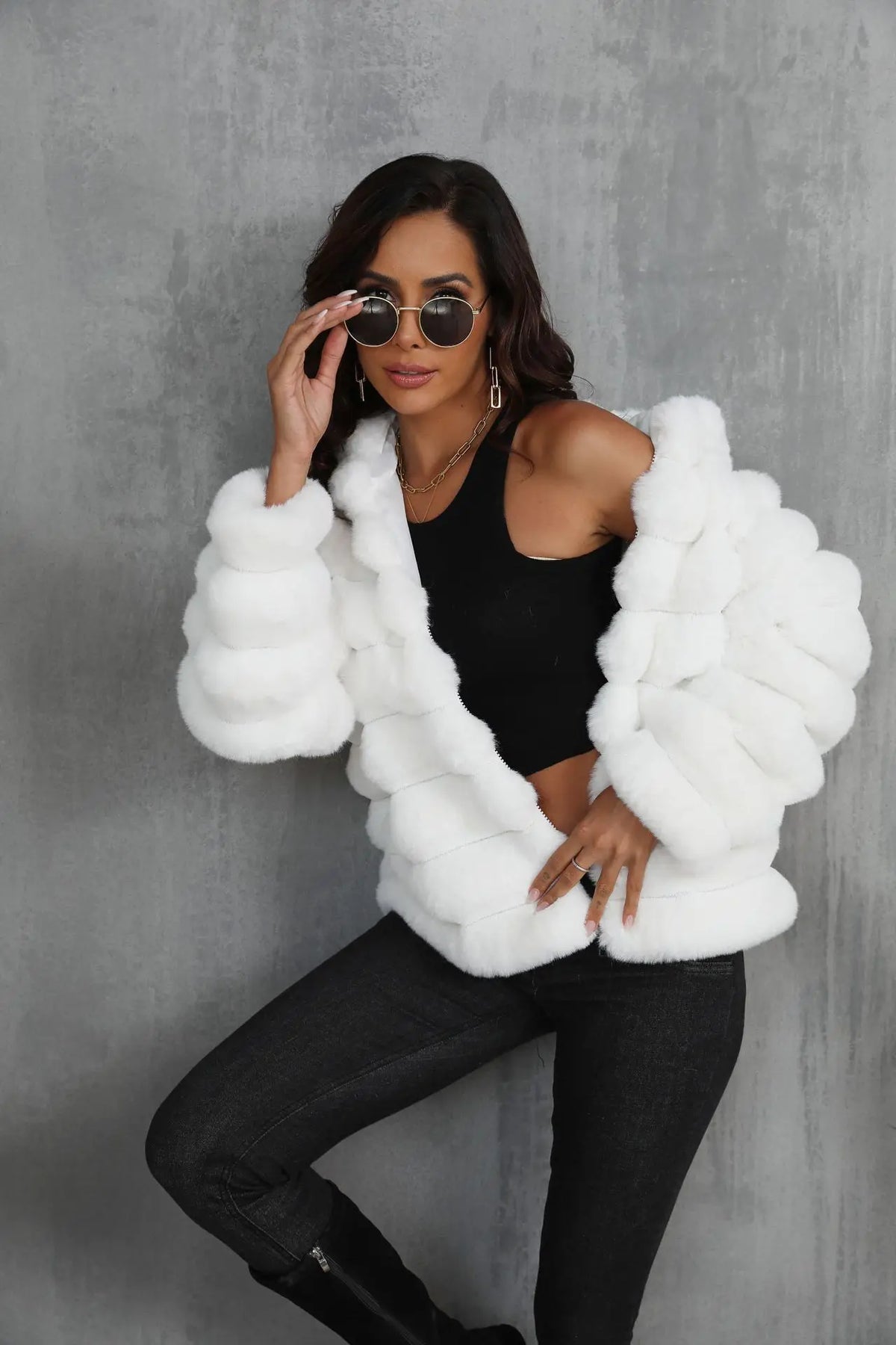 2026 Winter Hooded Plus Size Faux Fur Cropped Coat Women Furry Long Sleeve Plush Jacket Lady Large Fake Fur Warm Fluffy Cardigan