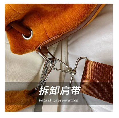 New Fashion Women's Bucket Bag Trend Brand Personality Plush Shoulder Bag High-end Elegant Crossbody Bag Designer Luxury Handbag