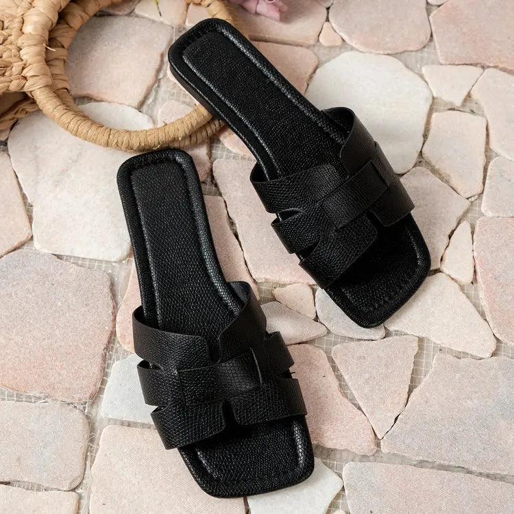 Summer Slippers 2024 Women Flat Luxury Outdoor Beach Flip Flops Female Sandals Trend Brand Design Slides Shoes for Woman New
