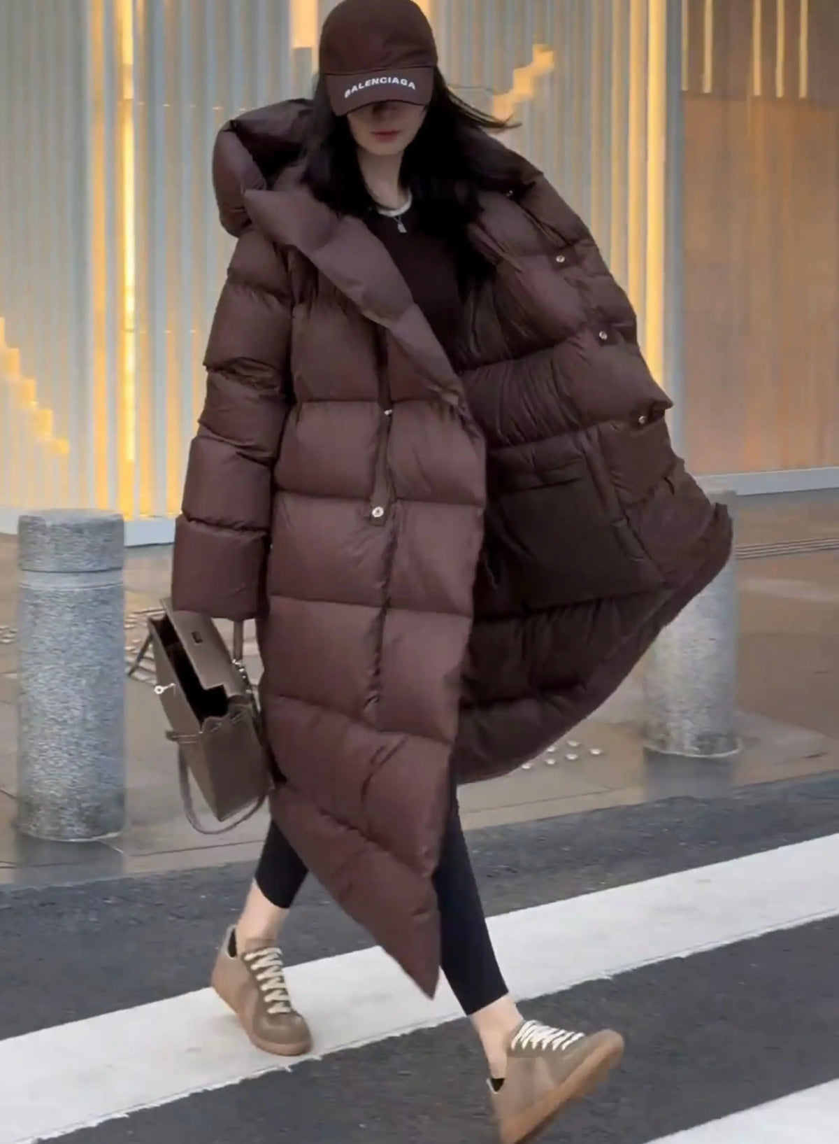 Knee Length Hooded Down Jacket for Women's Winter New Loose White Duck Down Thickened Warm Jacket 2024