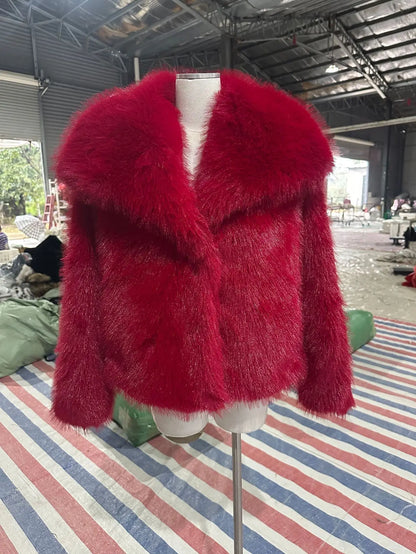 Women's Winter Fur Coat Mink Fur Large Lapel Fluffy Short Top in Large Size for Warmth And Style