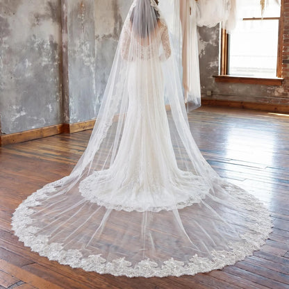 Customized Long Mantilla Veil with Eyelash Lace, 2.5m/3m Ivory Veil with Hidden Comb, Chantilly Eyelash Lace Wedding Veil