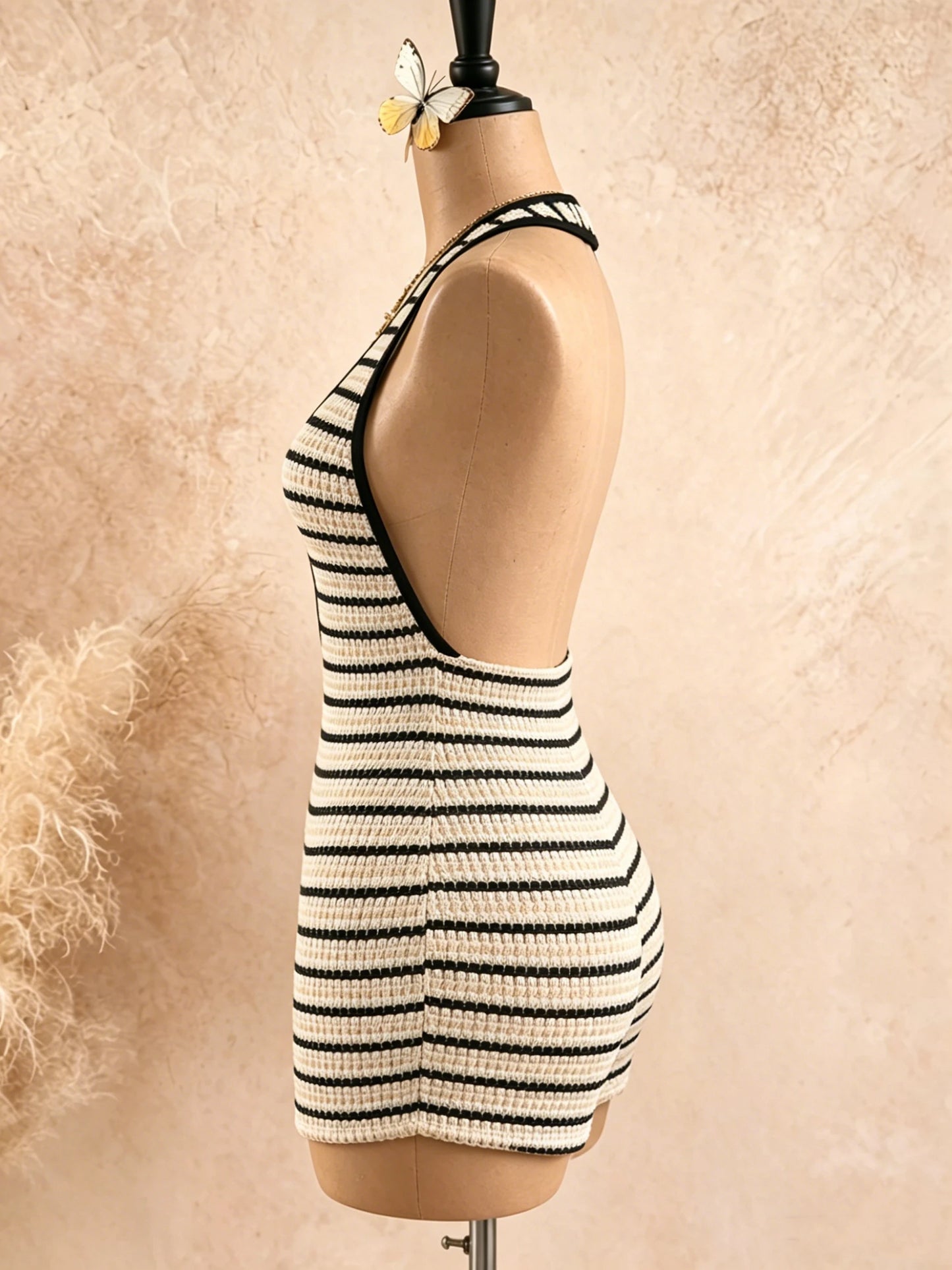 Women's Vacation Striped Knitted Textured Wave Fabric Deep V-Neck Backless Jumpsuit, Stylish and Fitted Jumpsuit Suitable for Pa