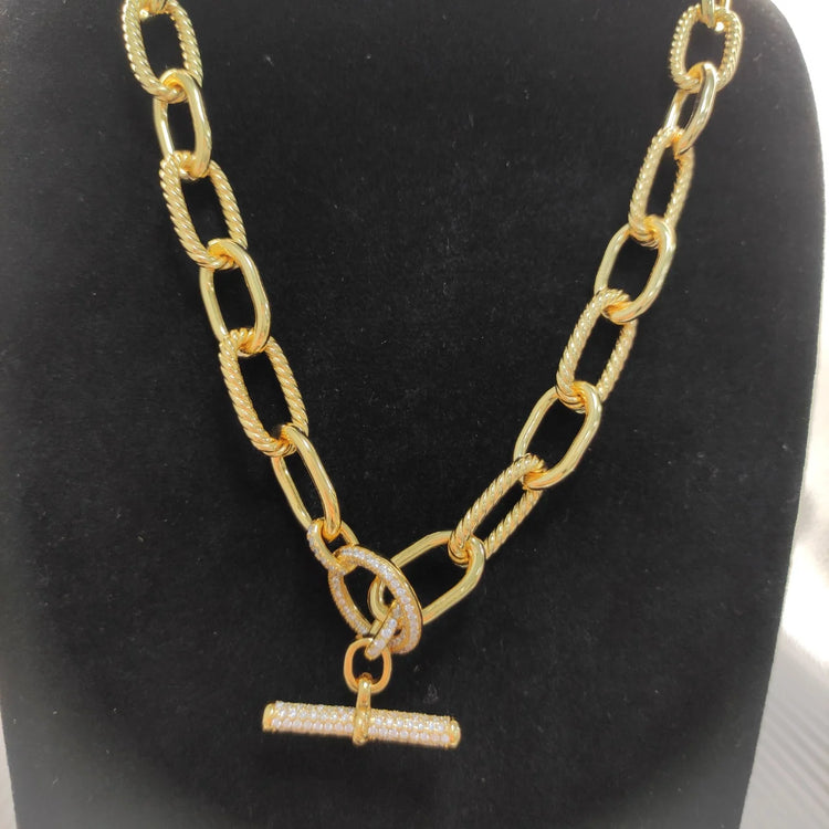 2026 New High Quality DY Necklaces Collection Simple and Elegant Perfect for Any Occasion Suitable for Both Men and Women 3
