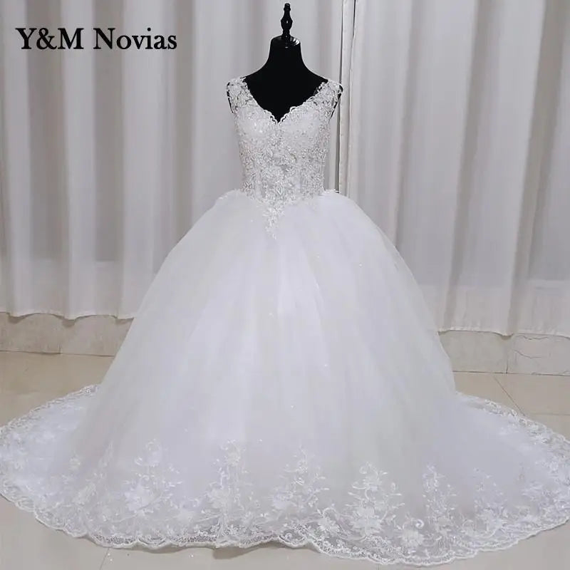 Y&M Vestido De Noiva Buttom V Neck Sleeveless Wedding Dresses For Women Ivory white Lace Romantic Bride Bridal Gown Customized