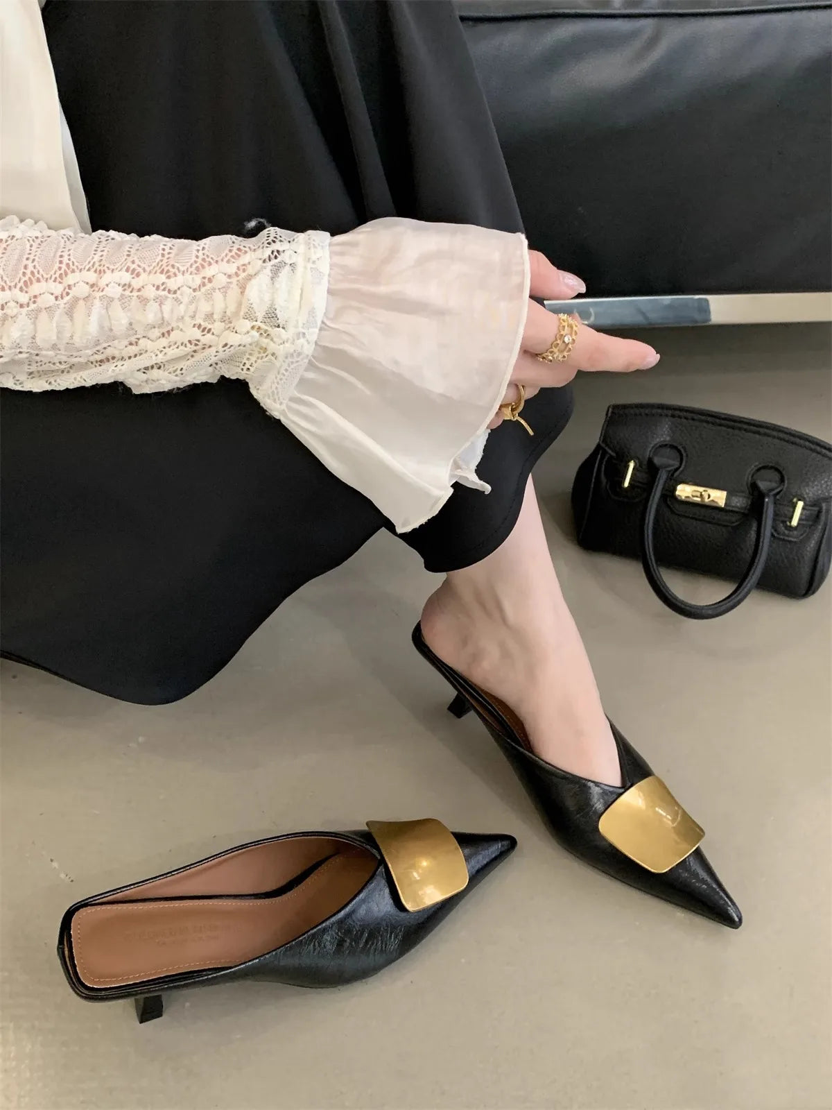 Luxury Womens Shoes High Heels Mules Shoes Pointed Toe Heeled Sandals for Women Elegant Party Slides 2025 Designer Shoes Zaoatos
