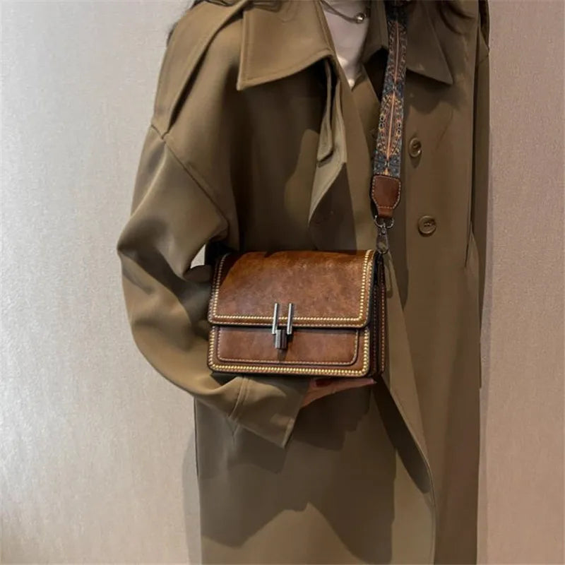 Mini Cross-Body Bags for Women, Adjustable Strap, Small Square Design Purse, Fashion Shoulder Bag, New Designer Mini Leather Bag