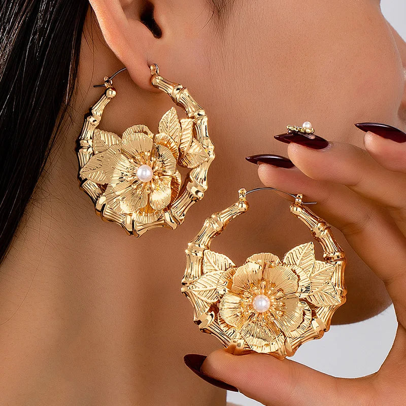 Large Metal Clip On Hoop Earrings Flower Imitation Pearl Fashion Jewelry For Women Holiday Accessories Trendy Style Gifts MQF138