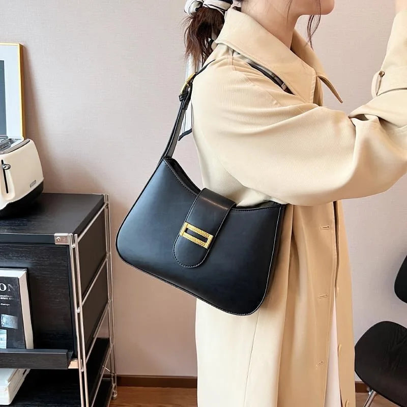 Women Bag Luxury Designer Clutch Handbags Solid Color Leather Underarm Shoulder Bag Casual Female Luxury Hobos Bags White Black
