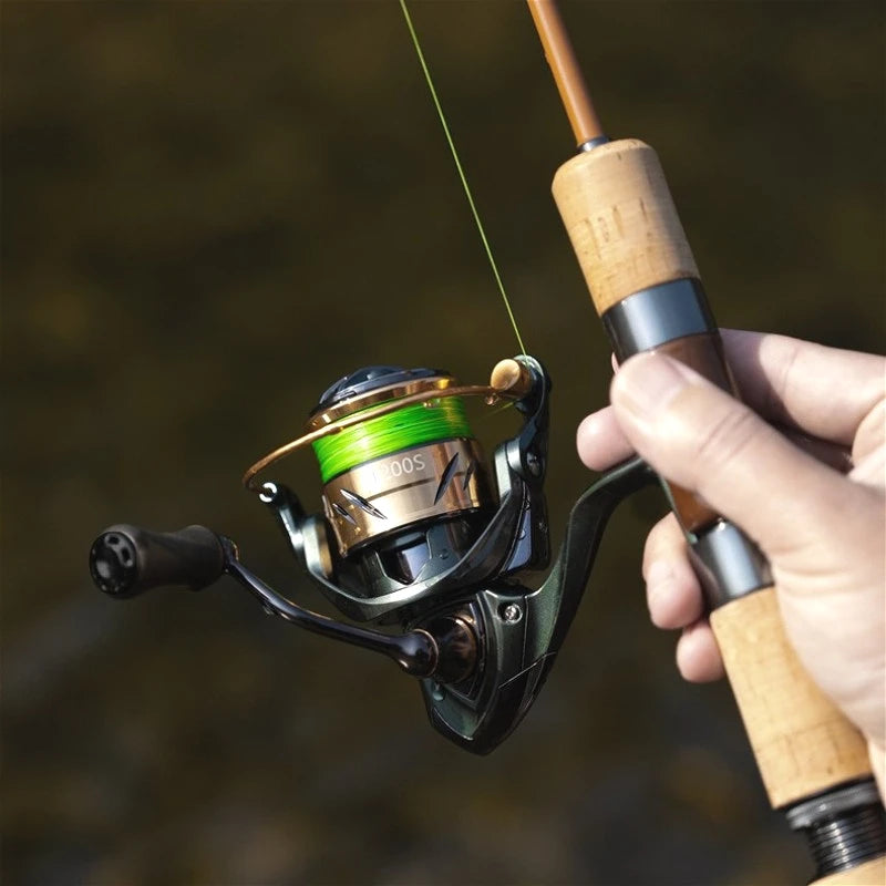 Ultralight Carbon Spinning Reel 1000S–1200S 5.2:1 Gear Ratio 9kg Max Drag  Micro Lure Fishing Reel for Freshwater   Saltwater