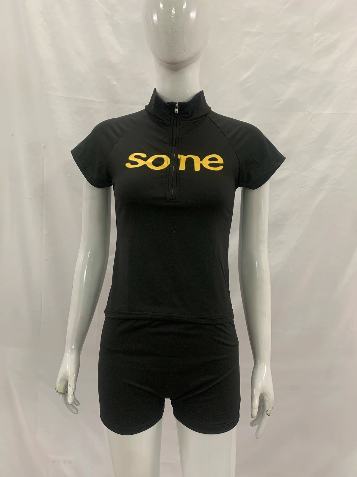 Y2K trendy short sleeved half zip top with letter print, slim fit and atmosphere, millennial style spicy girl top