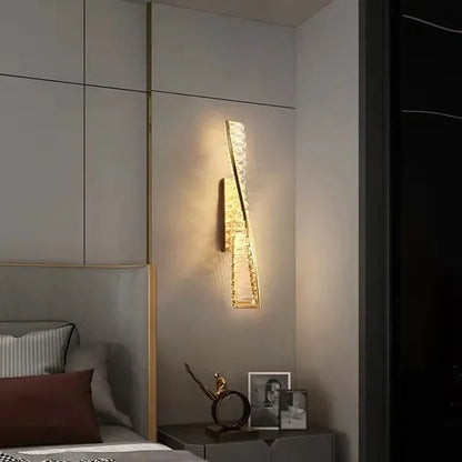Luxury Crystal Gold Metal Wall Lamp Modern Creative Irregular LED Wall Light Villa Hotel Corridor Bedside Decor Lighting Fixture