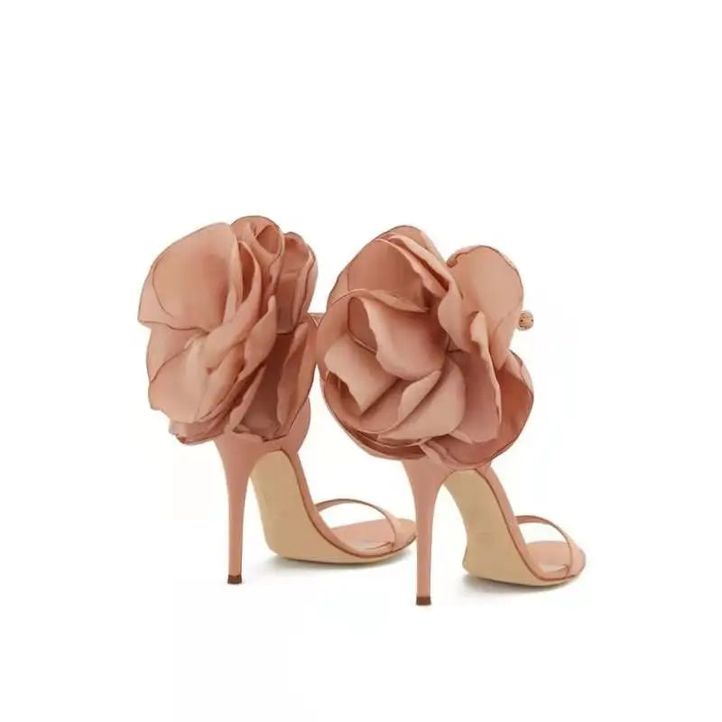 New One Word Buckle with Back Bag Flower Sandals for Women, Sexy Banquet and Fashion Show, Ultra Fine High Heels for Women