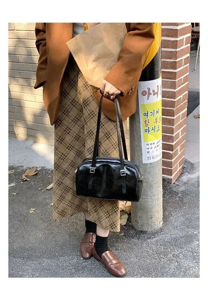 2026 Luxury Designer Handbags Pure Color Causal Bag Big Capacity Pillow Underarm Bag Green Commuter Shoulder Bags for Women