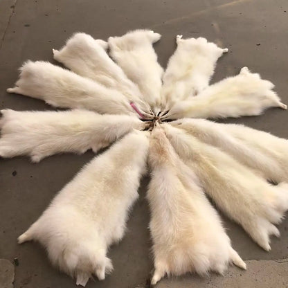 Animal fur pelts real Raccoon dog fur skins high quality Chinese raccoon skin fur