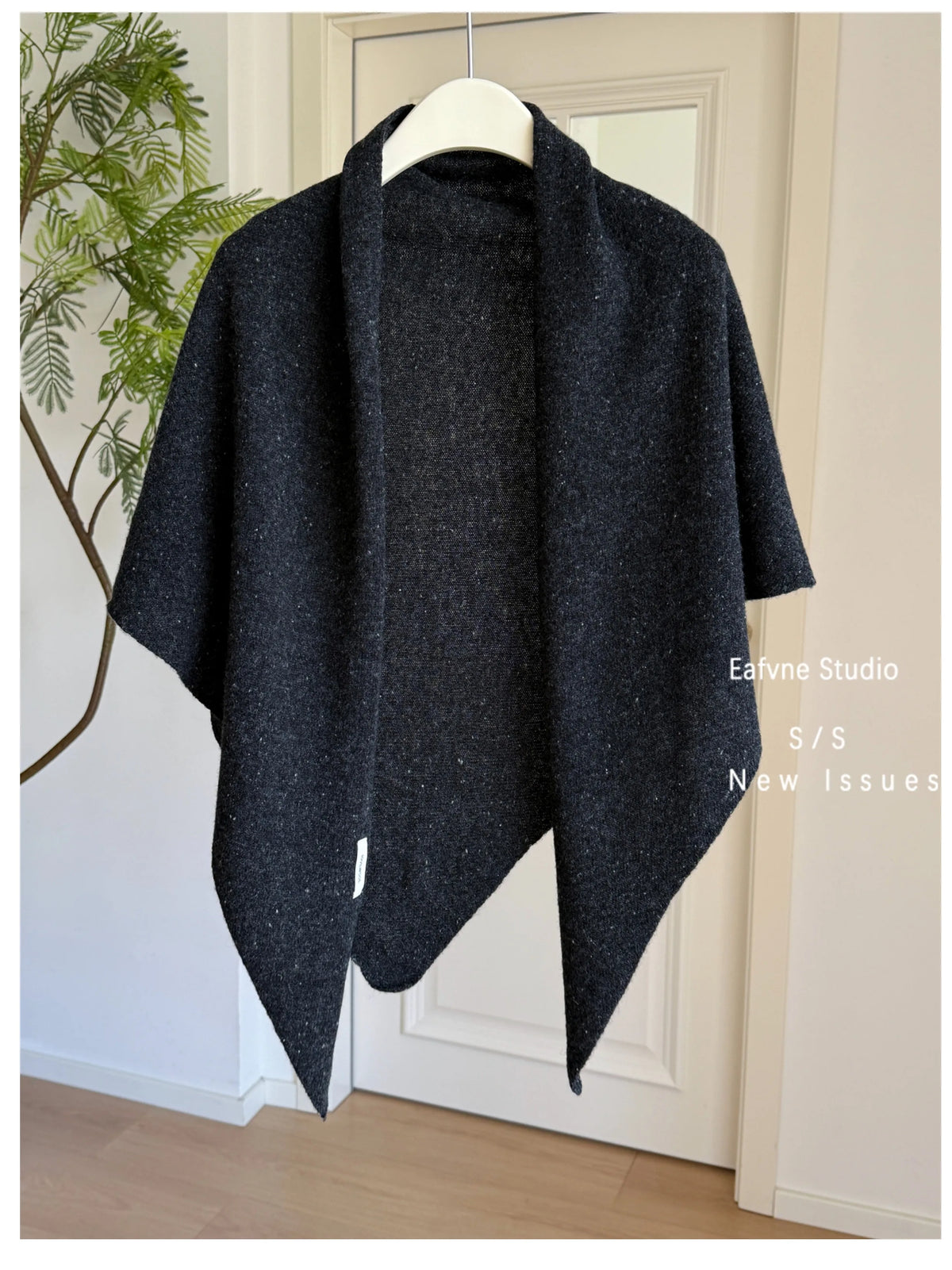 Japanese 100% Wool Long Triangle Scaf Elegant Oversized Women Big Shawl Knited Scarves Popular trip Party Scarf 180cm