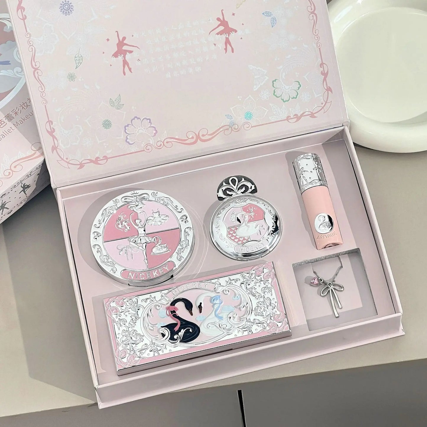 Cosmetic Sets Ballet Makeup Gift Box Cheek Blush Red Lip Glaze Eye Shadow Professional Concealer Bronzer All In One Girl Gift