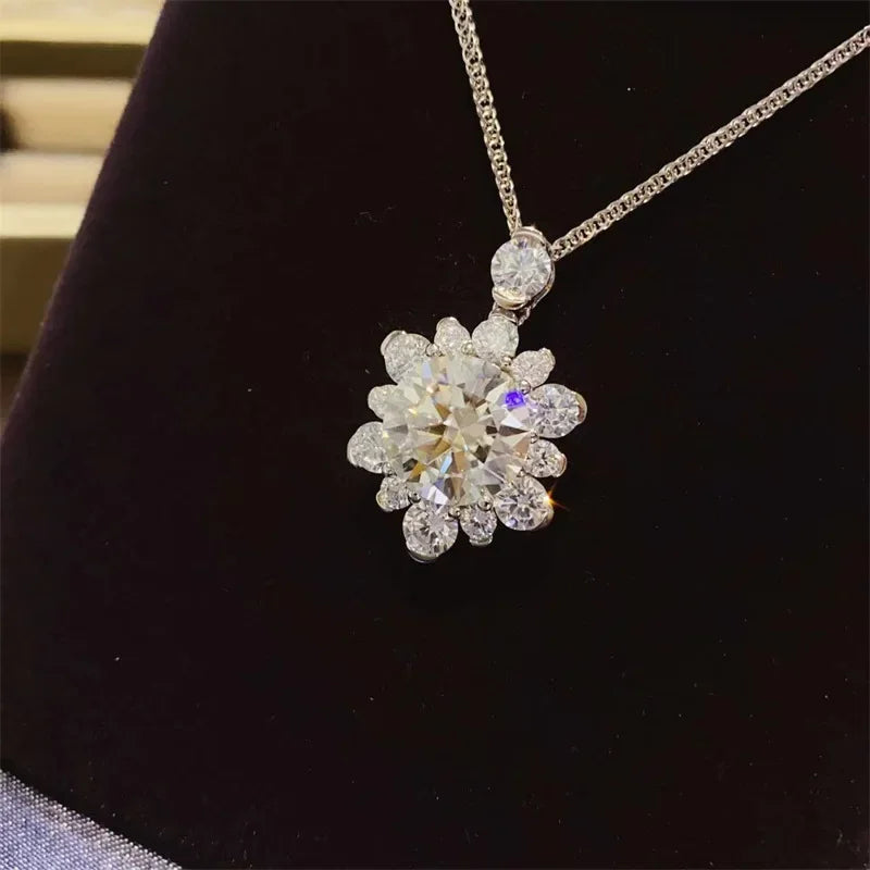 Luxury 5ct / 10ct Green Moissanite Diamond Pendants Necklaces For Women S925 Sterling Silver Jewelry Women's Necklace Pendants