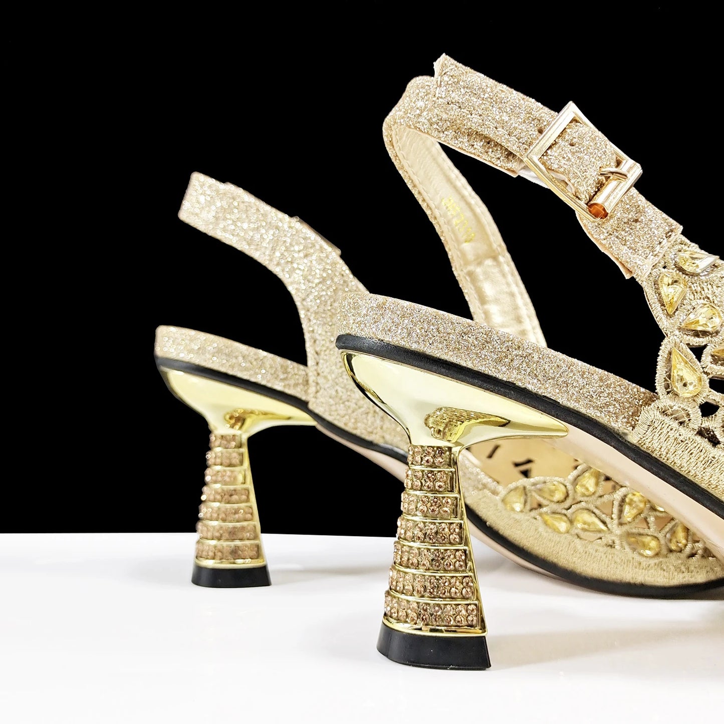 QSGFC Italian Design Rhinestone-encrusted Sex Ladies Shoes And Special Bag High Heels And Heart Shape Gold Mini Bag