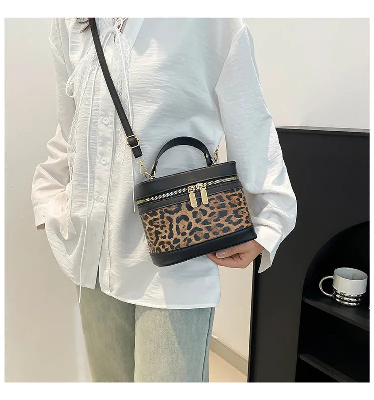 Fashion Round Bucket Bags For Women's Daily Used, Leopard Pattern Crossbody Shoulder Bag For Commuting, Casual Ladies Handbags