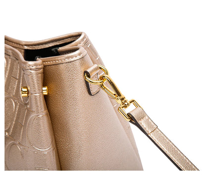 Fashionable Classic Retro Women's New 2025 Shoulder Bag Party and Party Occasions Large Capacity Women's Crossbody Bag
