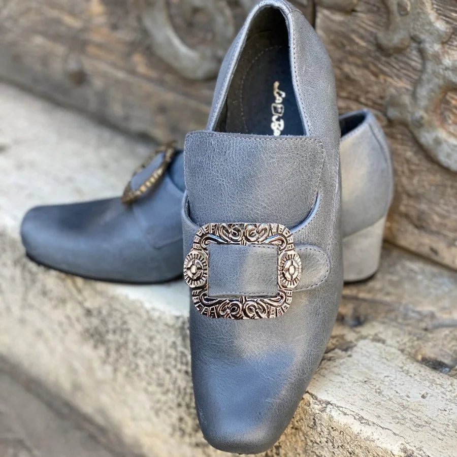 Vintage Medieval Renaissance Frock Shoes Unisex Block Heels With Buckle Boot Halloween Cosplay Costume Party Historical Footwear