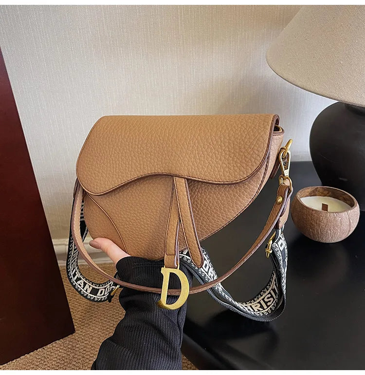 IMJK 24*20*6cm Hot Selling Light Luxury Underarm Saddle Bag, New Niche Design, Casual Shoulder Crossbody Bag Bags