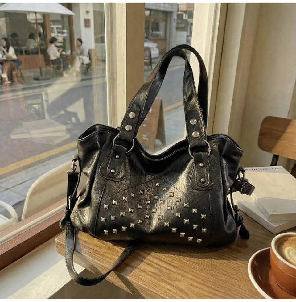 Rivet Punk Large Capacity Handbags Top Quality Sturdy Soft Leather Casual Tote Bag Shoulder Crossbody Bags Daily Commute Travel