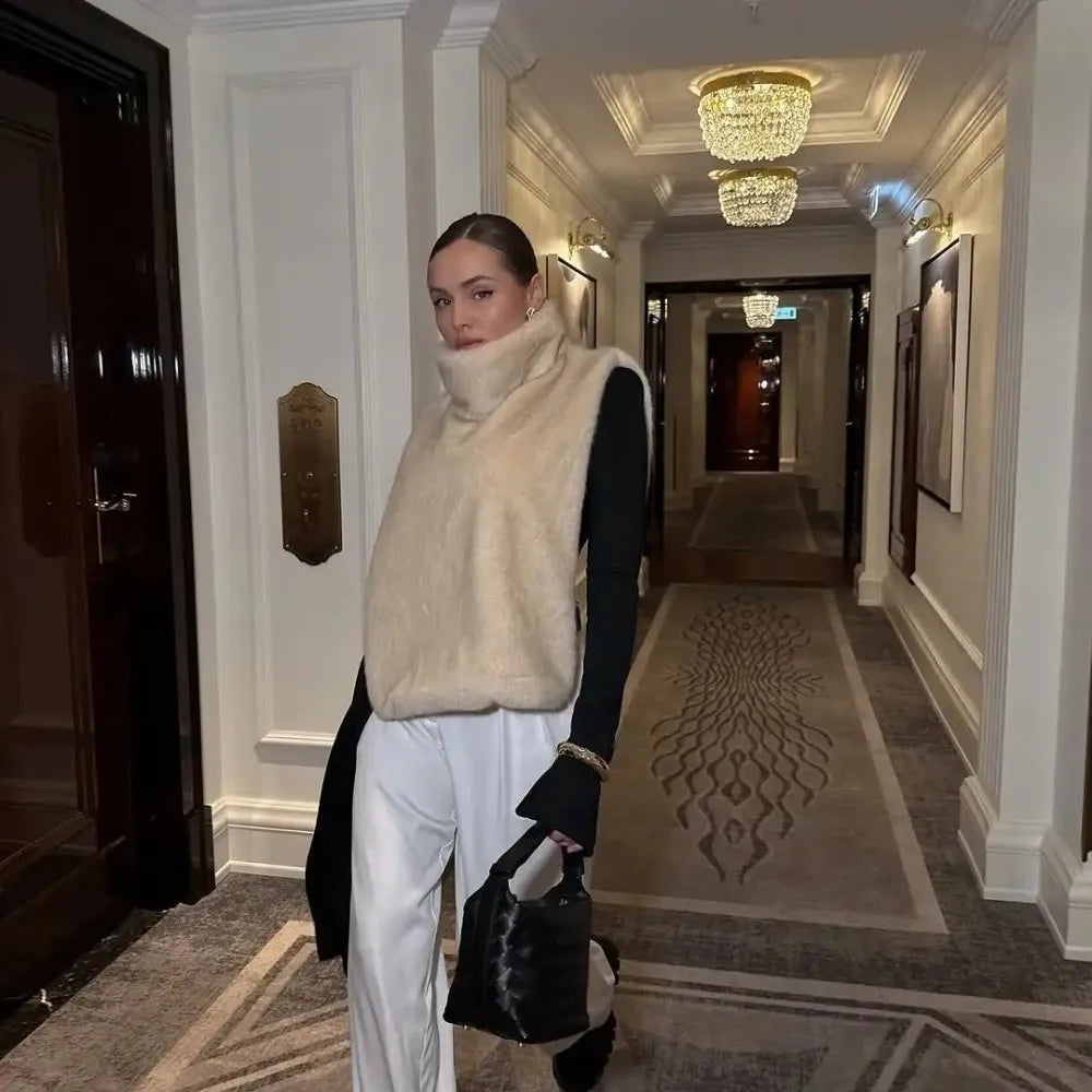 Eco Mink Fur Turtleneck Tank Tops Fluffy Layering Piece Faux Fur Vest High Collar Thicken Sleeveless Jacket Women's Apparel