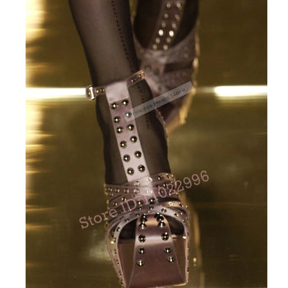 Rivet Stud Platform Sandals New Style Round Toe Buckle Straps Hollow Wedges High Heels Ladies Summer Sexy Shoes Customized Shoes
