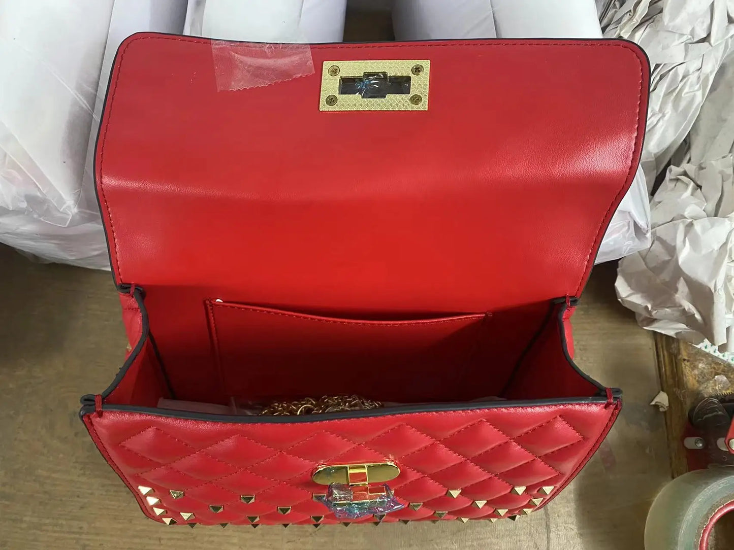 2026 New Fashion Women Sheepskin Leather Rivet Handbags Chain Bag Designer Shoulder Bags Luxury Woman Messenger Bags