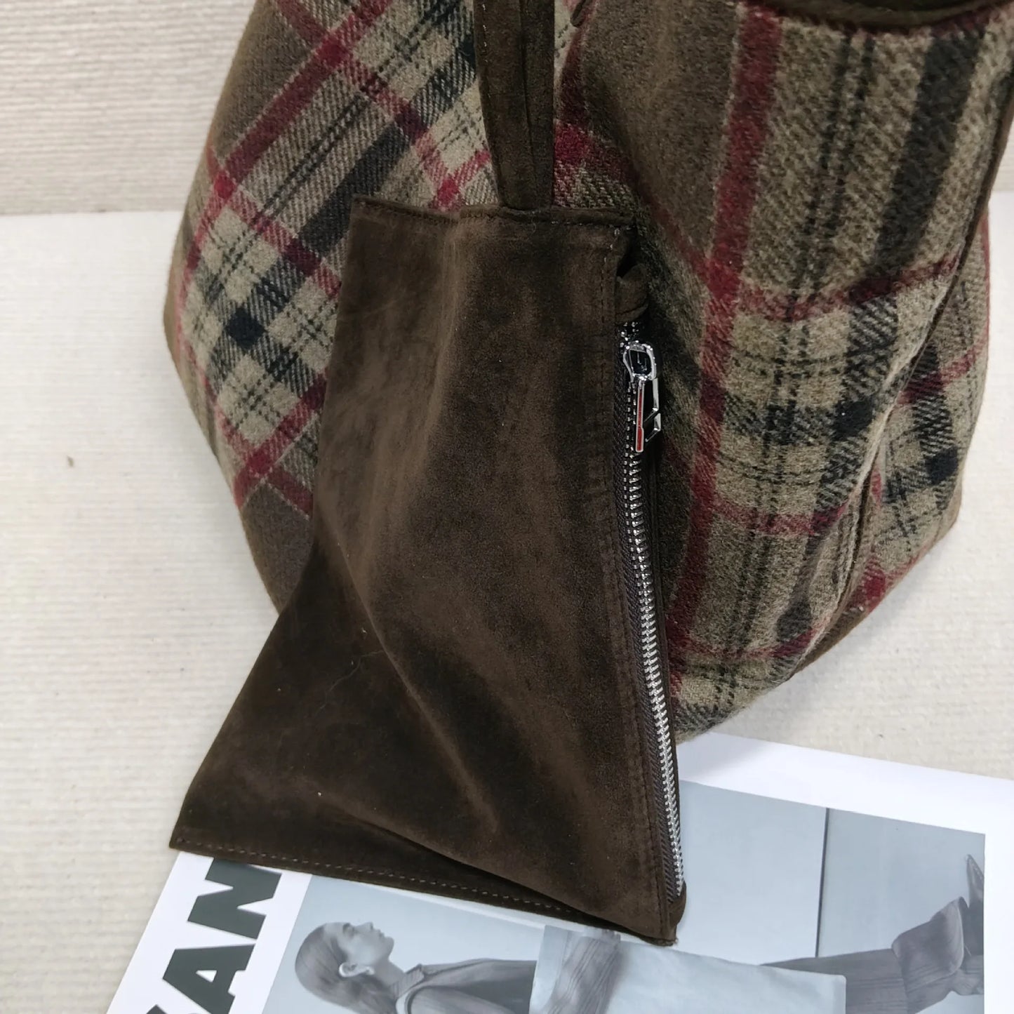 Autumn winter Women's Bag Large-capacity New Vintage Versatile Fashion  Wool Plaid Tote Student Simple Casual Daily